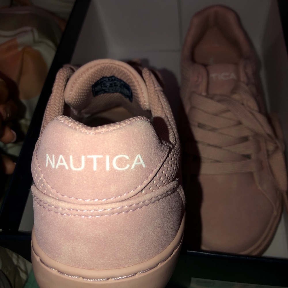 Nautica Women’s Casual Lace Up
